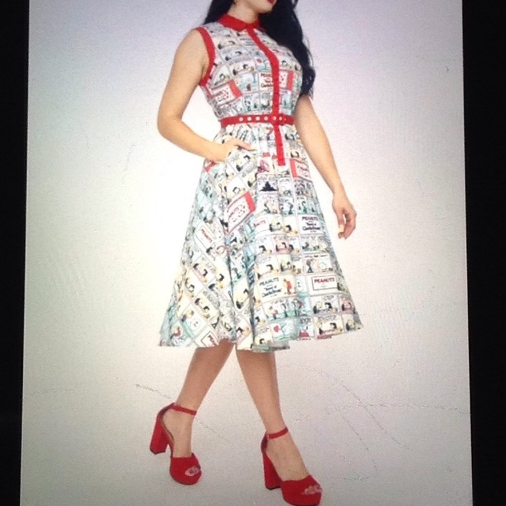 🔴 Peanuts - Unique Vintage 'Bethany' Swing Dress